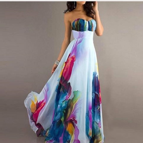 BellaDonna Boutique Dresses & Skirts - Sexy Sleeveless Strapless Maxi Dress Bright Floral